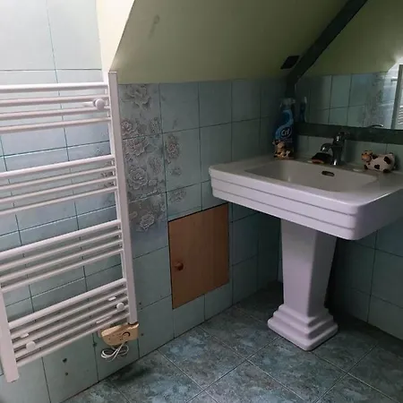 A L Etage